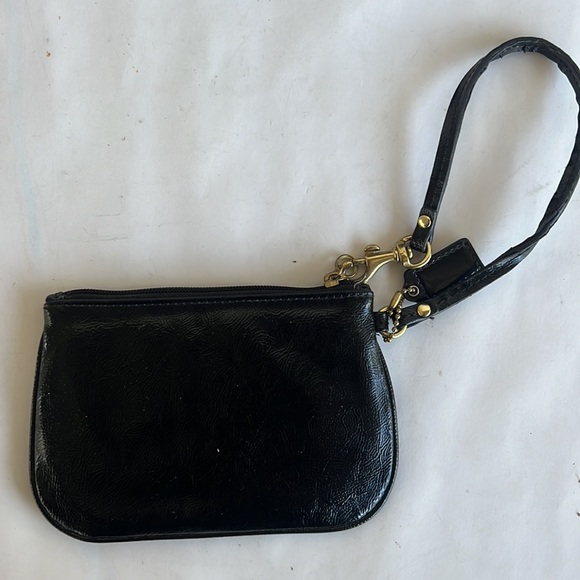 Coach Poppy Wristlet Wallet Black Patent Leather‎ - Picture 4 of 6